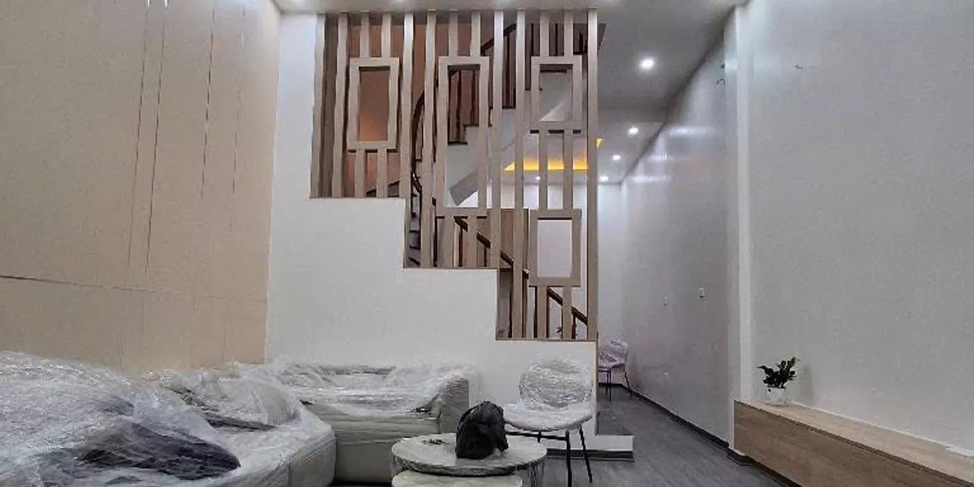 BÁN NHÀ PHỐ NGUYÊN HOÀNG DT 54M2 X 4 TẦNG X MT 4.1 GIÁ 9 TỶ