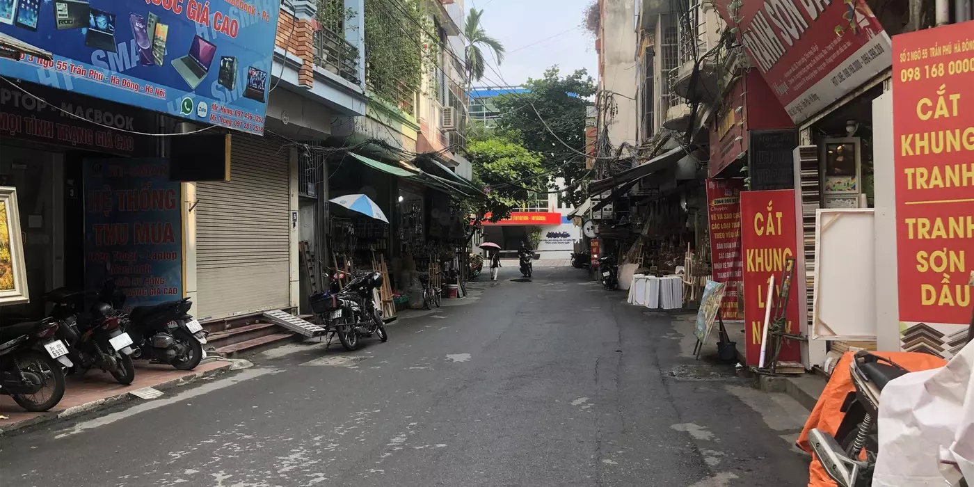 Bán nhà Văn Quán 10m đi xuống đường 2 xe con tránh, sắm sửa tấp nập, 43m2, 7.8 tỷ