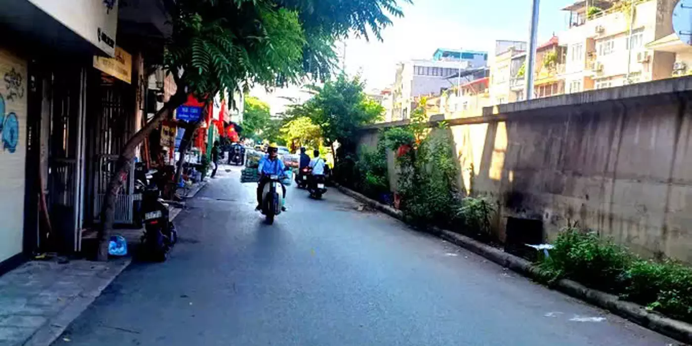 MẶT PHỐ ÂU CƠ, TÂY HỒ. 28M2 3 TẦNG MT 7.5M 10.7 TỶ- KINH DOANH SIÊU ĐỈNH- OTO TRÁNH NGÀY