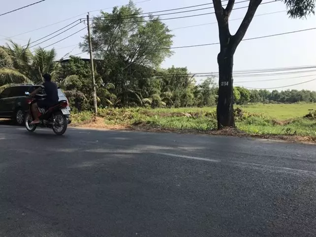 Bán đất khu Việt Kiều 100%thổ cư 5.5m x 35m.Giá 2.5 Tỷ