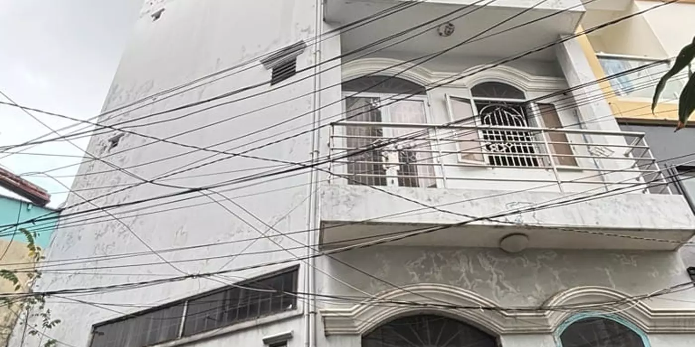 Bán nhà MT Phường 6 Bình Thạnh, 4 tầng,  4m*17m nở hậu, giá 12.6 Tỷ