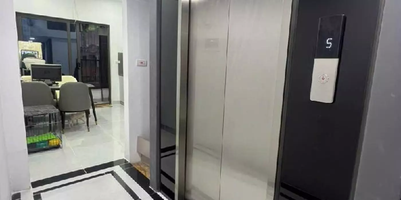 Mỗ Lao 5 tầng thang máy nội thất lung linh, lô góc ba thoáng, 45m2, hơn 11 tỷ