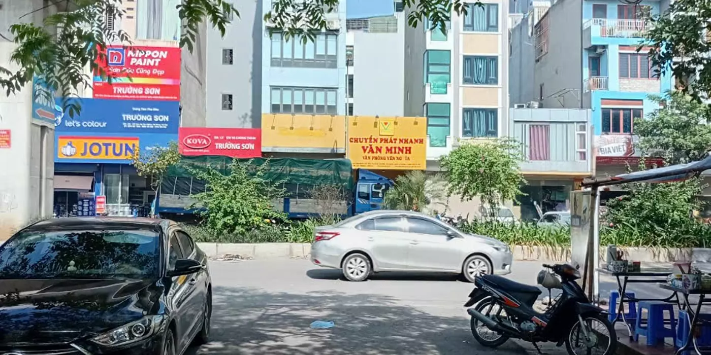 Cho thuê nhà nguyên căn 2 mặt thoáng, 2 mặt quốc lộ 6 đối diện Bến xe Yên Nghĩa Hà Đông.