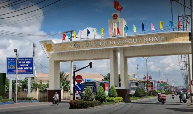 CẦN BÁN MIẾNG ĐẤT LONG AN NGAY THỊ TRẤN BẾN LỨC 