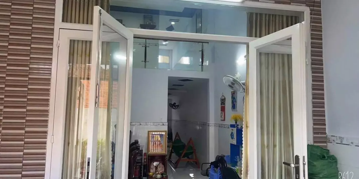 Bán nhà riêng 4,6x 15 - xã Trung Chánh (Hóc Môn) - 1 lửng