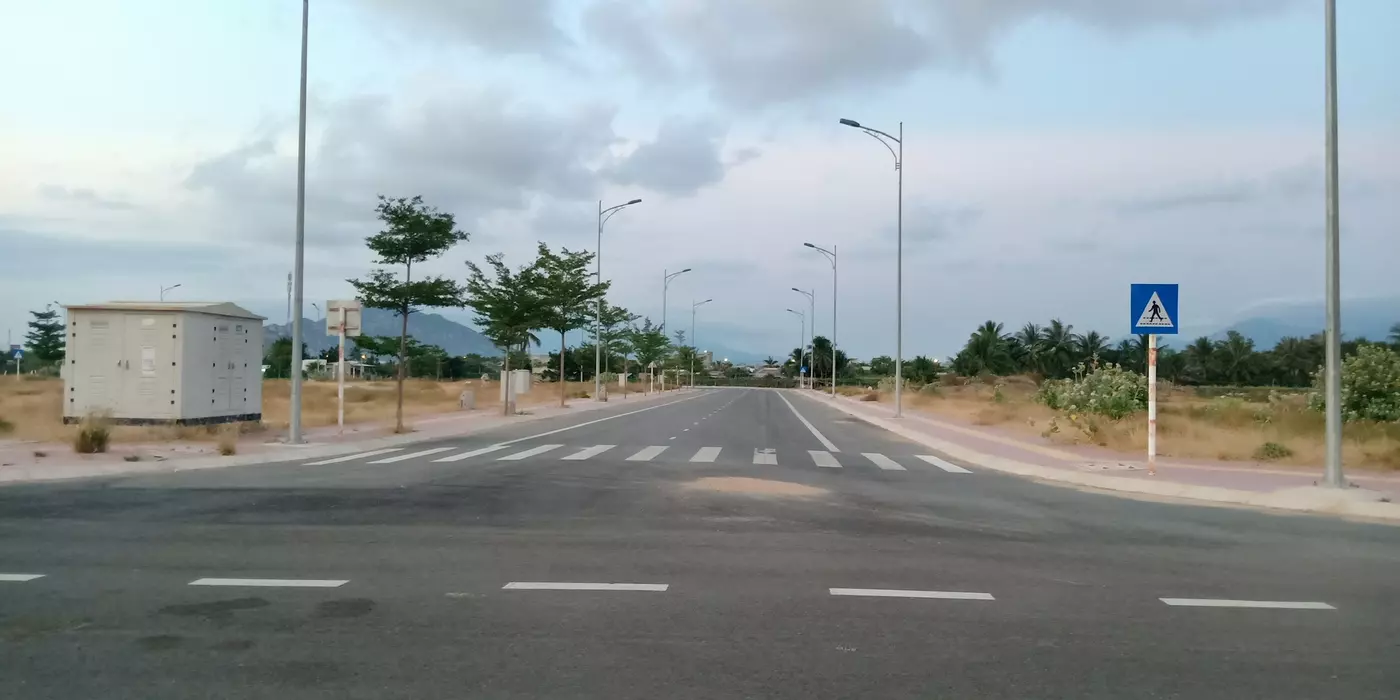 LÔ ĐẤT NGAY MẶT TIỀN 30M, TRUNG TÂM KHU DU LỊCH. Thuộc trung tâm tp