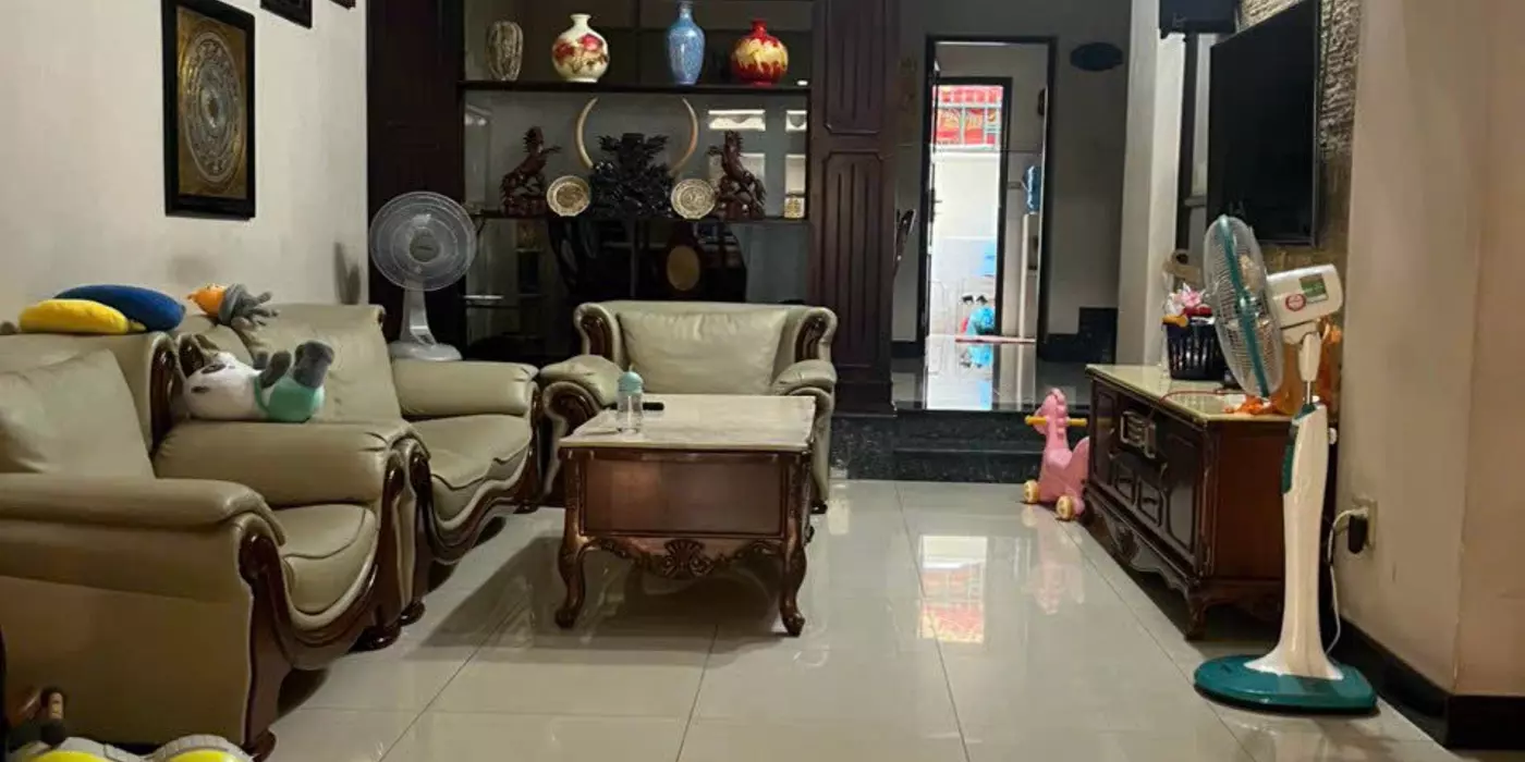 Biệt thự đường Dân chủ khu kiến thiết hiệp phú DT 172m, 3 tầng khu vip