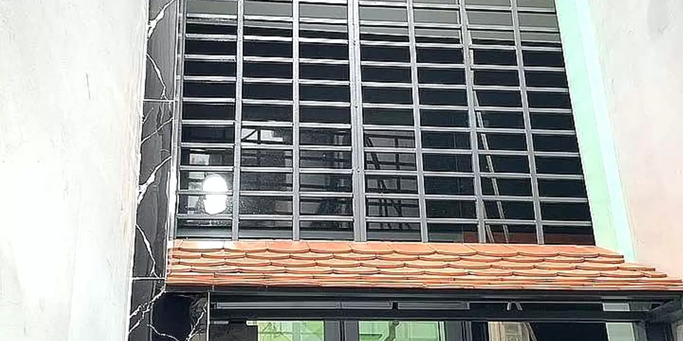 Bán nhà mới 39 m2 - 4 tầng nhỉnh 3 tỷ tại Hồng Lạc P.10 Tân Bình