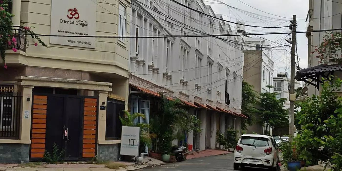 Lô đất mặt tiền đường 827 phú hữu DT 52m giá đầu tư