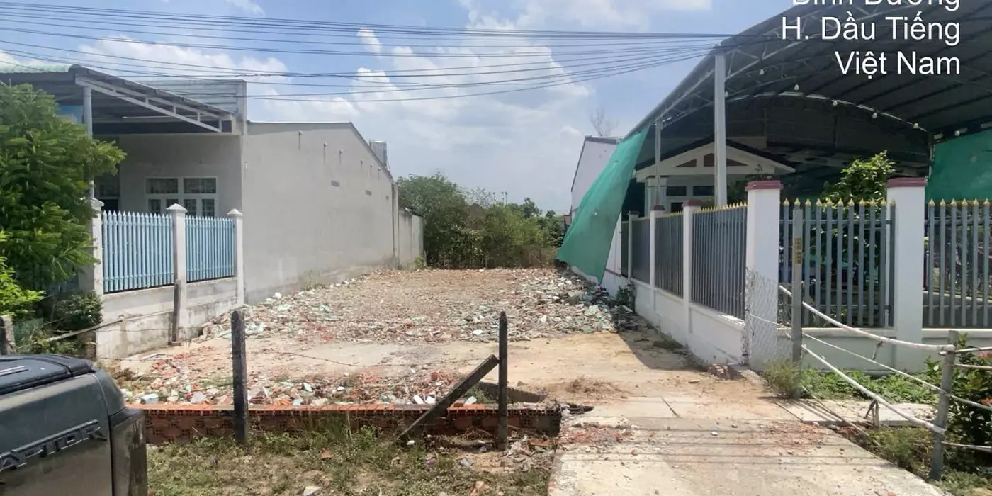 Cần bán gấp định cư sang nước ngoài ra đi mảnh đất dt 302m2 giá 1ty9