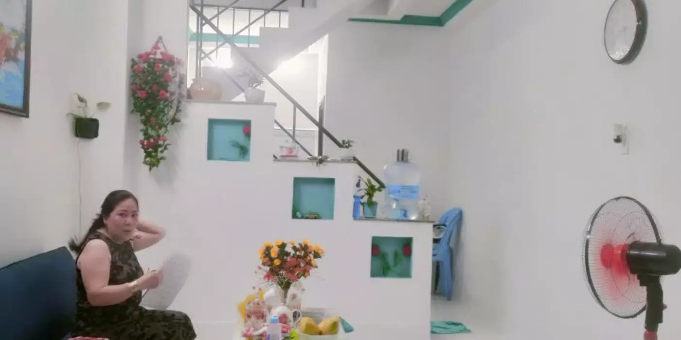NHÀ XINH ETOWN CỘNG HÒA P13 TÂN BÌNH HẺM XE HƠI NGANG 3.6M XÂY 2 TẦNG 2 WC 2 PHÒNG NGỦ CHỈ 4 TỈ
