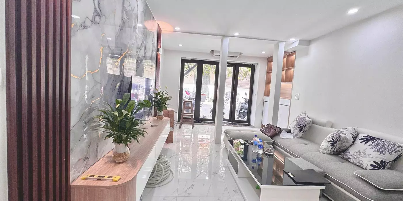 Bán tập thể tầng 1 Doãn Kế Thiện, Mai Dịch, ô tô tải tránh, nhà đẹp 3 ngủ đủ nội thất