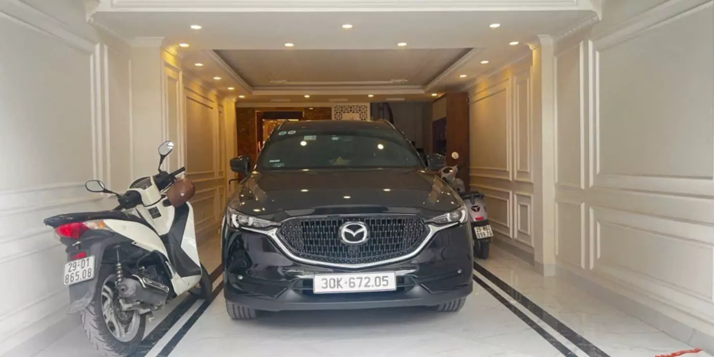 SIÊU HIẾM-TƯ ĐÌNH-PHỐ TRẠM-ĐẲNG CẤP-PHÂN LÔ QUÂN ĐỘI A38-KINH DOANH- GA RA -Ô TÔ 7 CHỖ TRÁNH-THANG
