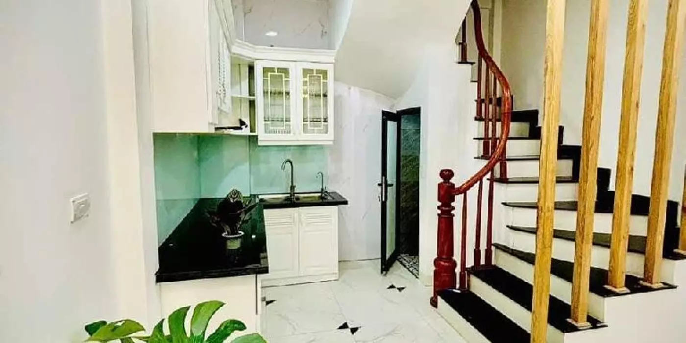 Bán nhà Nguyễn Khoái cách ô tô cách 10m gând Times