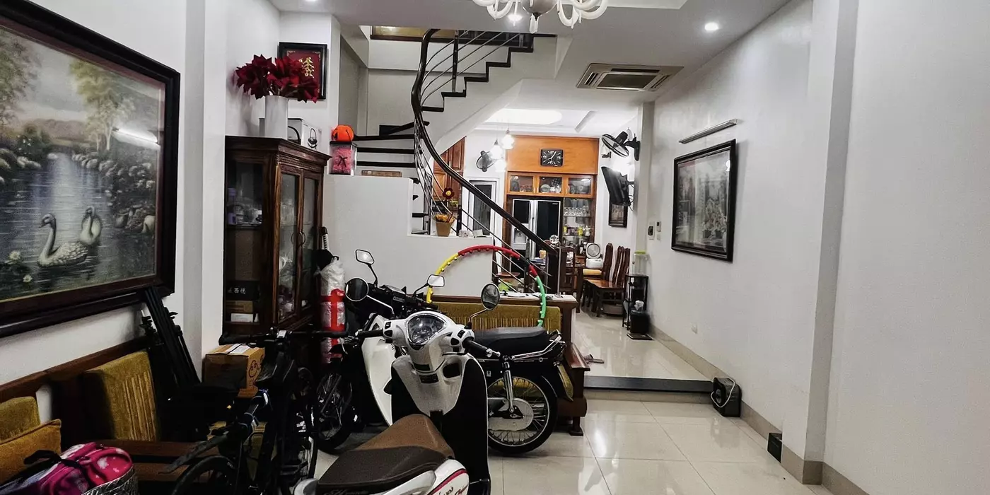 BÁN NHÀ MỄ TRÌ THƯỢNG 52M – 5 TẦNG NHÀ ĐẸP Ở LUÔN – 30M RA MẶT PHỐ – NHÀ CÓ GIẾNG TRỜI SÁNG THOÁNG