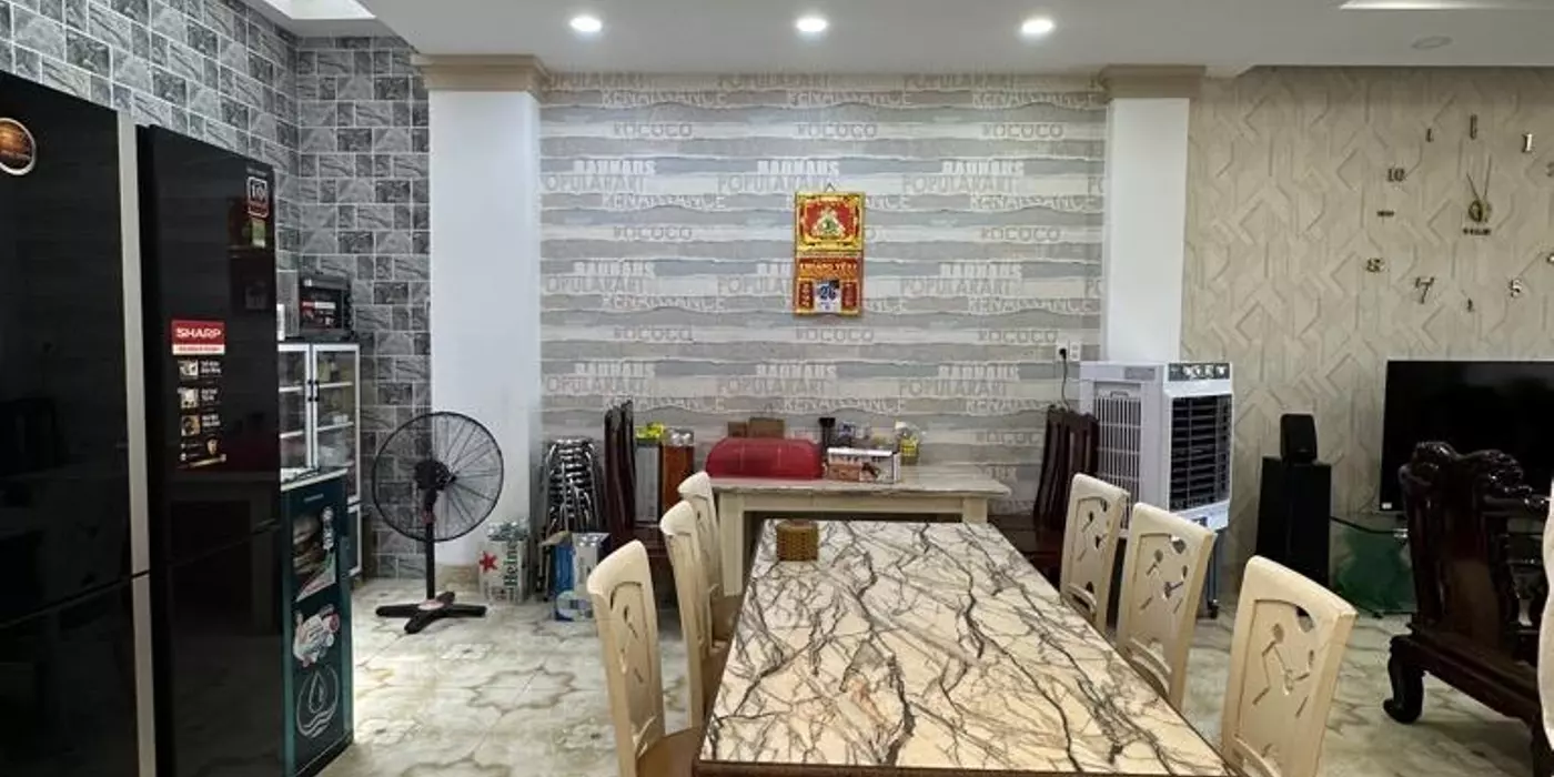 Mặt tiền đường số 270 Cao Lỗ 8x27 đúc 5 tầng 186m2 chỉ 27 tỷ 5