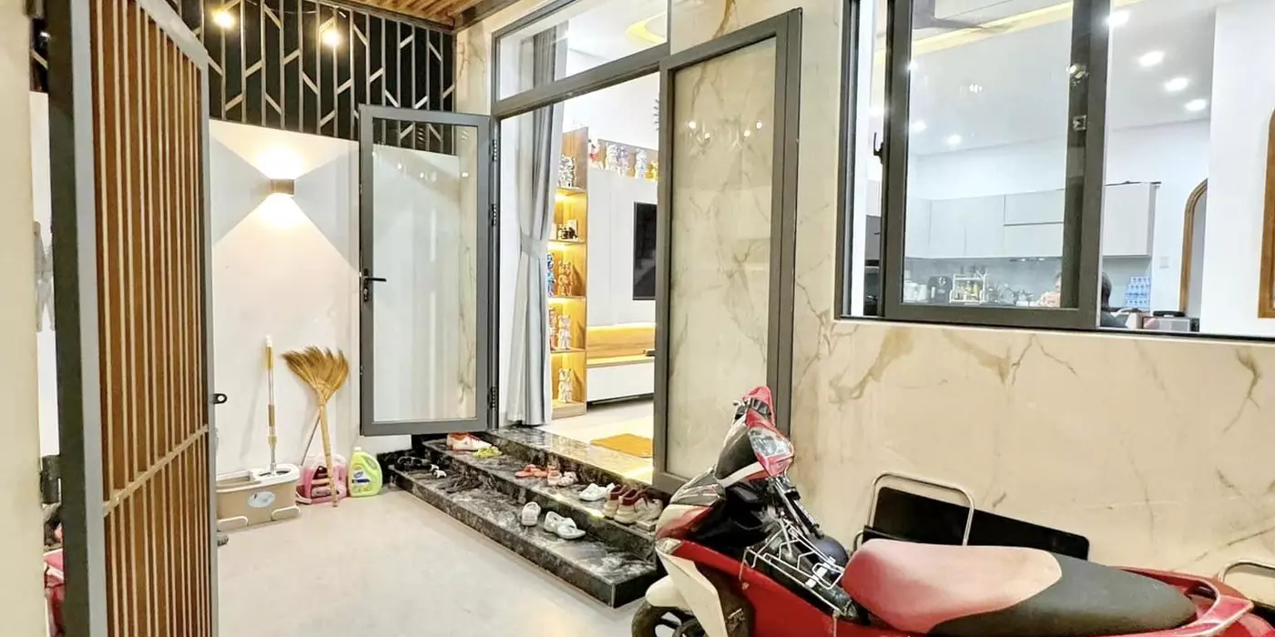 Nhà 2 tầng Liên Hoa- Vĩnh Ngọc- Nha Trang khánh hòa
