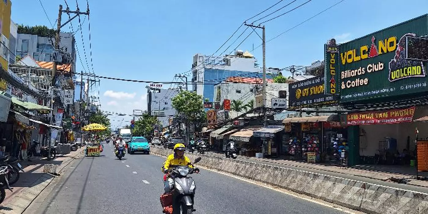 Bán nhà mặt tiền kinh doanh đường Huỳnh Tấn Phát Bình Thuận Quận 7, 270m2 nhà trệt ngang 6,8m nở
