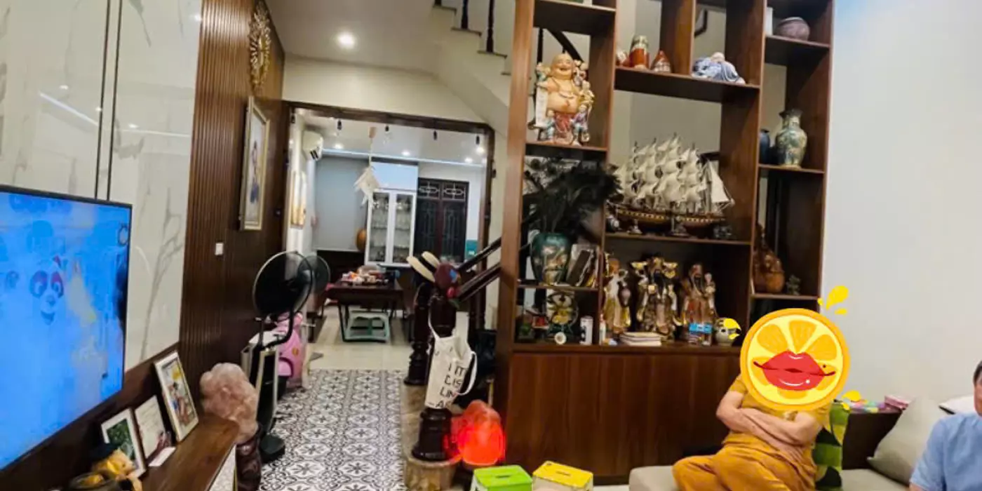 SIÊU HIẾM NHÀ ĐẸP, PHỐ TƯ ĐÌNH
 LONG BIÊN 80 M2 x 4 TẦNG CHỈ 15.6 TỶ CÒN BỚT  

TẦNG 1 SÂN ĐỂ Ô TÔ