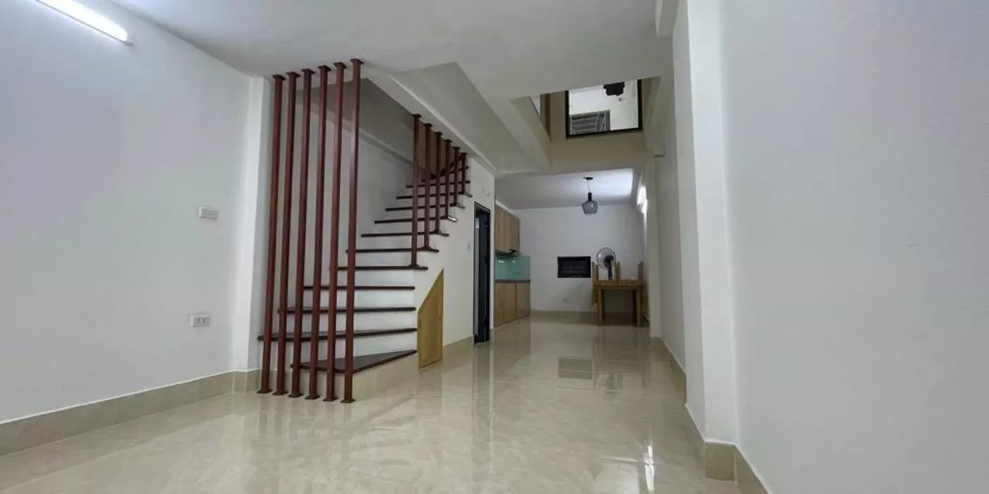 TRUNG TÂM MỸ ĐÌNH DÂN XÂY BA GÁC QUAY ĐẦU Ô CHỜ THANG MÁY GIÁ CHỈ 8TY3