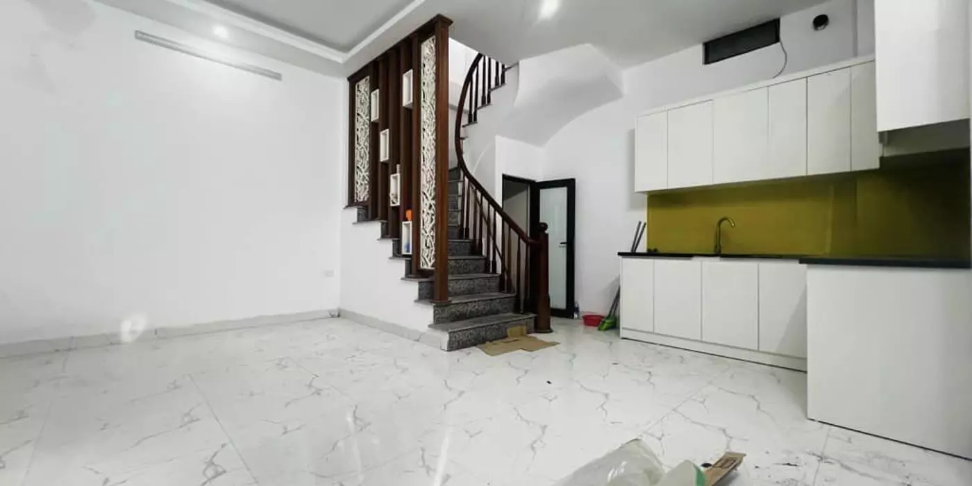 +1 Bán nhà Thích Quảng Đức,44m2,2 Tầng, HXH gần,A4 nở hậu,sân rộng, Hoàn công