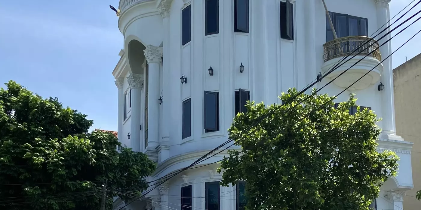 CHO THUÊ NHÀ LÔ GÓC MỚI XÂY PHỦ LÝ HÀ NAM 🏢