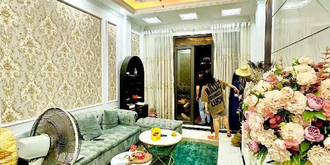 Cần bán nhà Nguyễn Trãi, DT 52m2, 4 tầng, 2 thoáng trước sau, nhà đẹp đón tết