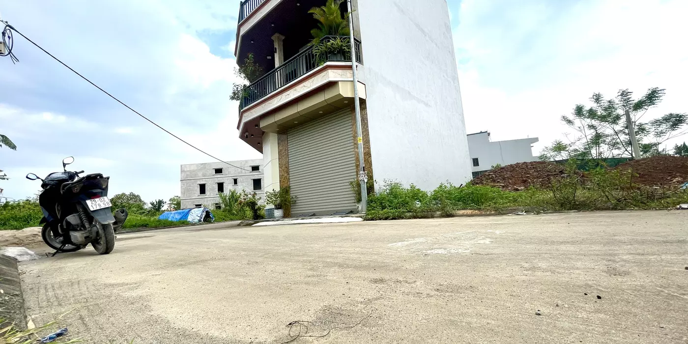 cần bán giãn dân xã Đông sơn ngay Khu đấu giá chi hơn 1 tỷ 0967594106