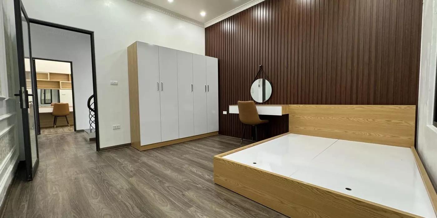 NHÀ MỚI ĐẸP LUNG LINH - TẶNG TOÀN BỘ NỘI THẤT CHỈ VIỆC XÁCH VALI VỀ Ở. NGÕ RỘNG SH QUAY ĐẦU.