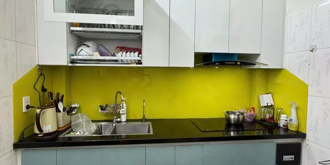 Bán nhà 3 tầng siêu đẹp phường Trần Hưng Đạo, ô tô đỗ, 35.7m2, giá 3.45 tỷ