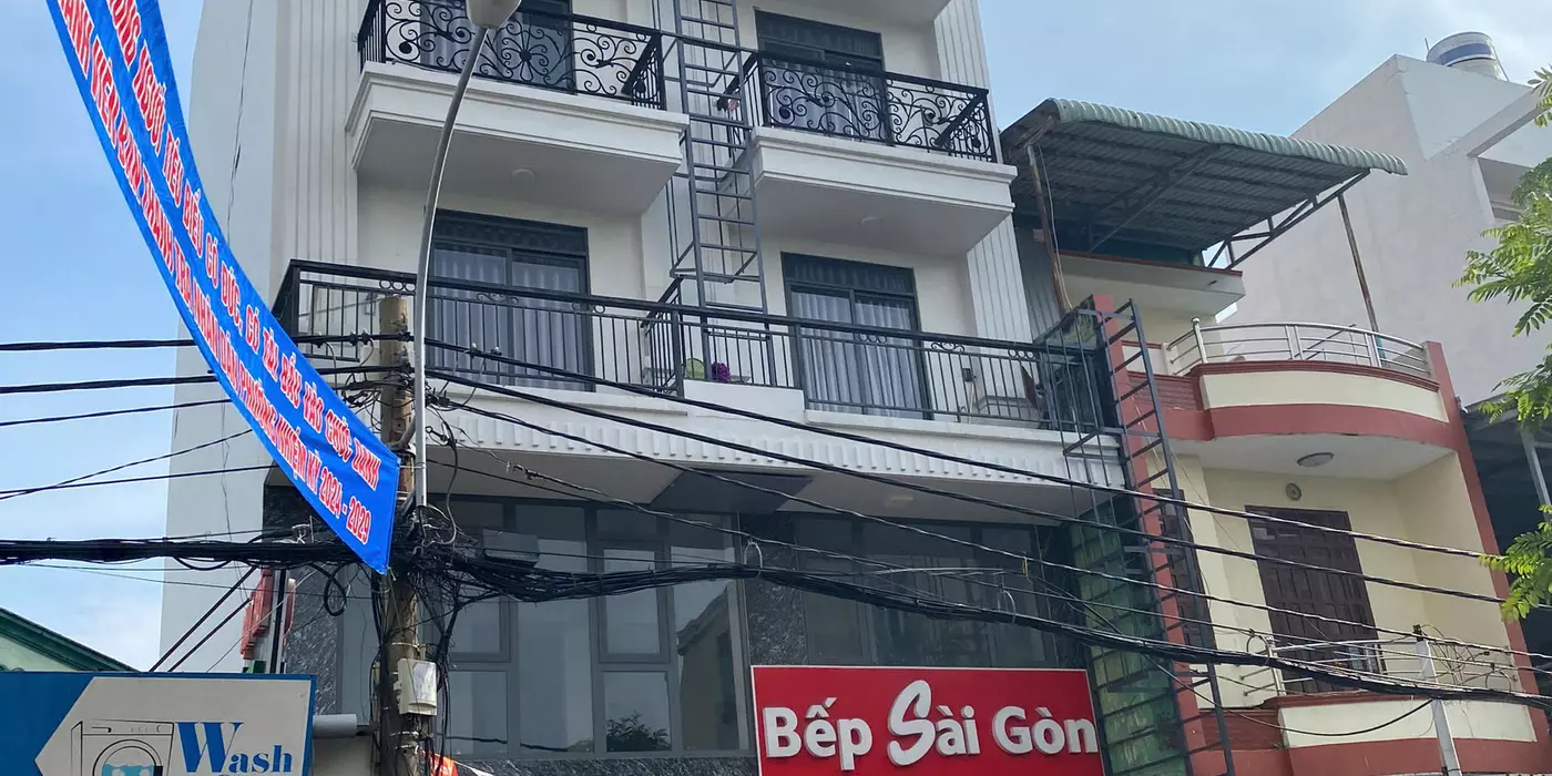 Bán nhà dịch vụ 136m2, 5 tầng 1 thượng, 900m2 sử dụng, vị trí đắc địa, đã được mời 20 tỉ.