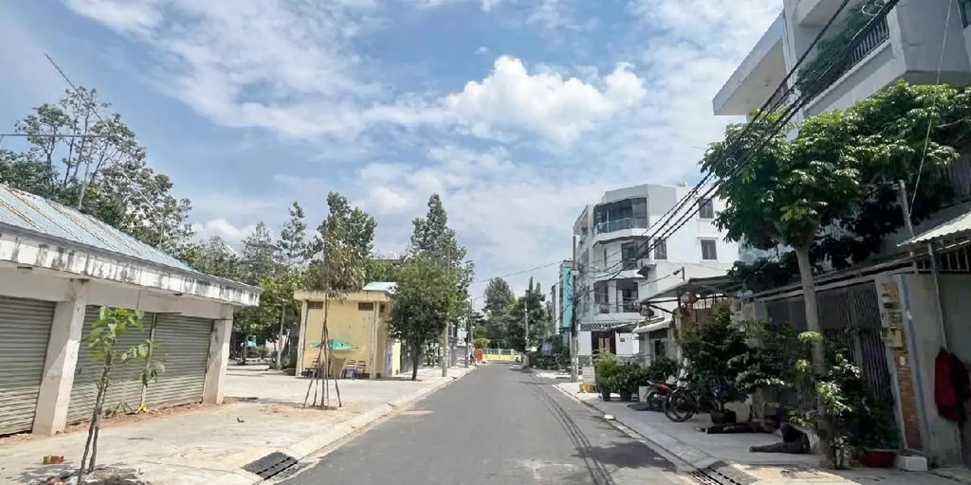 Mặt tiền đường số 48 khu nhà ở Bảo Châu 5x20 4 tầng 100m2 chỉ 10 tỷ 2