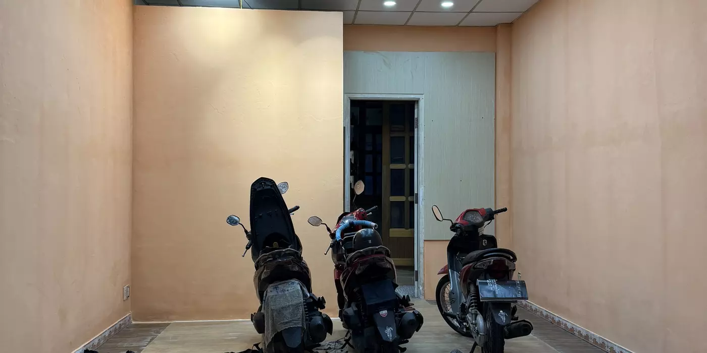 CHO THUÊ MẶT BẰNG KHU MUA BÁN SẦM UẤT