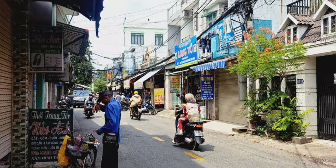 MẶT TIỀN KINH DOANH  -  LÊ VĂN KHƯƠNG - QUẬN 12 - 2 TẦNG - CHỈ NHỈNH 3 TỶ