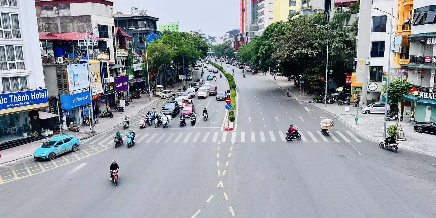 bán mảnh đất mặt phố Hồng Tiến, 108m, mặt tiền 8m, vỉa hè đá bóng, ko dính cầu vượt, full thổ cư