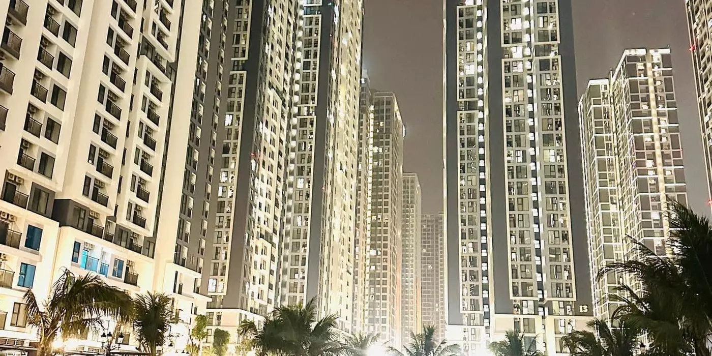 CHÍNH CHỦ BÁN CĂN HỘ 1 NGỦ +1 - 48M2 - VIEW HỒ - GIÁ TỐT 3TỶ2 BAO PHÍ - TÒA I1 VINHOMES SMART CITY