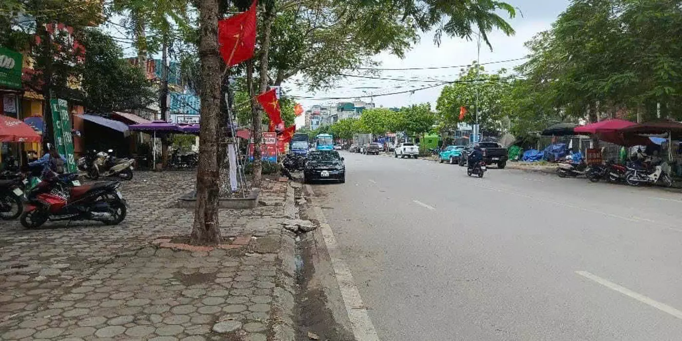 BÁN NHÀ ĐƯỜNG THÔNG - O TO 7 CHỖ NGỦ TRONG NHÀ - KINH DOANH ĐỈNH CAO TẠI NGŨ HIỆP!  
Tự Khoát  68