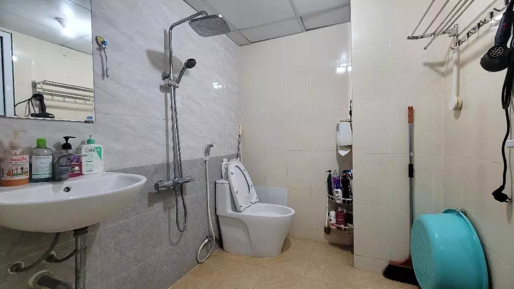 Chính chủ chung cư Building Trần Hòa  Hoàng Mai  70m2 7m mặt tiền chỉ hơn 4 tỷ kinh doanh sầm uất,