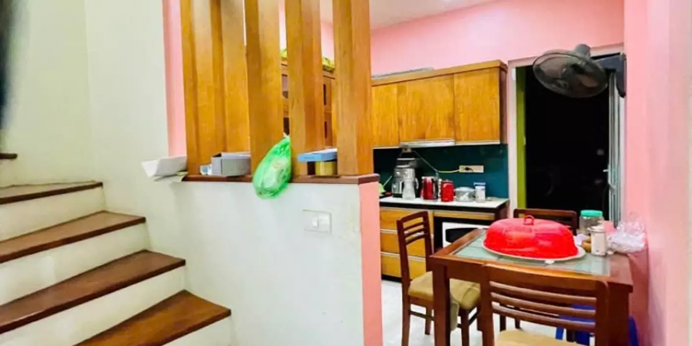 Bán nhà phố Đội Cấn Ba Đình 30m, 5 tầng giá 6,2 tỷ ( thương lượng )