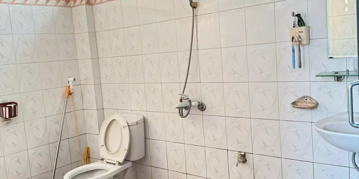 Bán nhà hai tầng tổ 5, TT Quang Minh, Mê Linh, HN. Chỉ việc xách vali về ở. DT 180m, giá 9,2 tỷ.