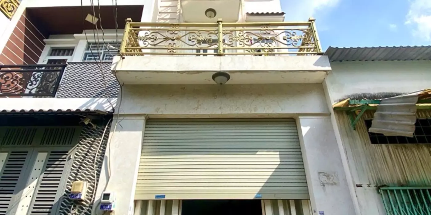 NHÀ 4 TẦNG MỚI ĐẸP - HẺM XE HƠI TẬN CỬA - CHIẾN LƯỢC - SÁT MẶT TIỀN ĐƯỜNG - KỀ BÊN AEON MALL BÌNH