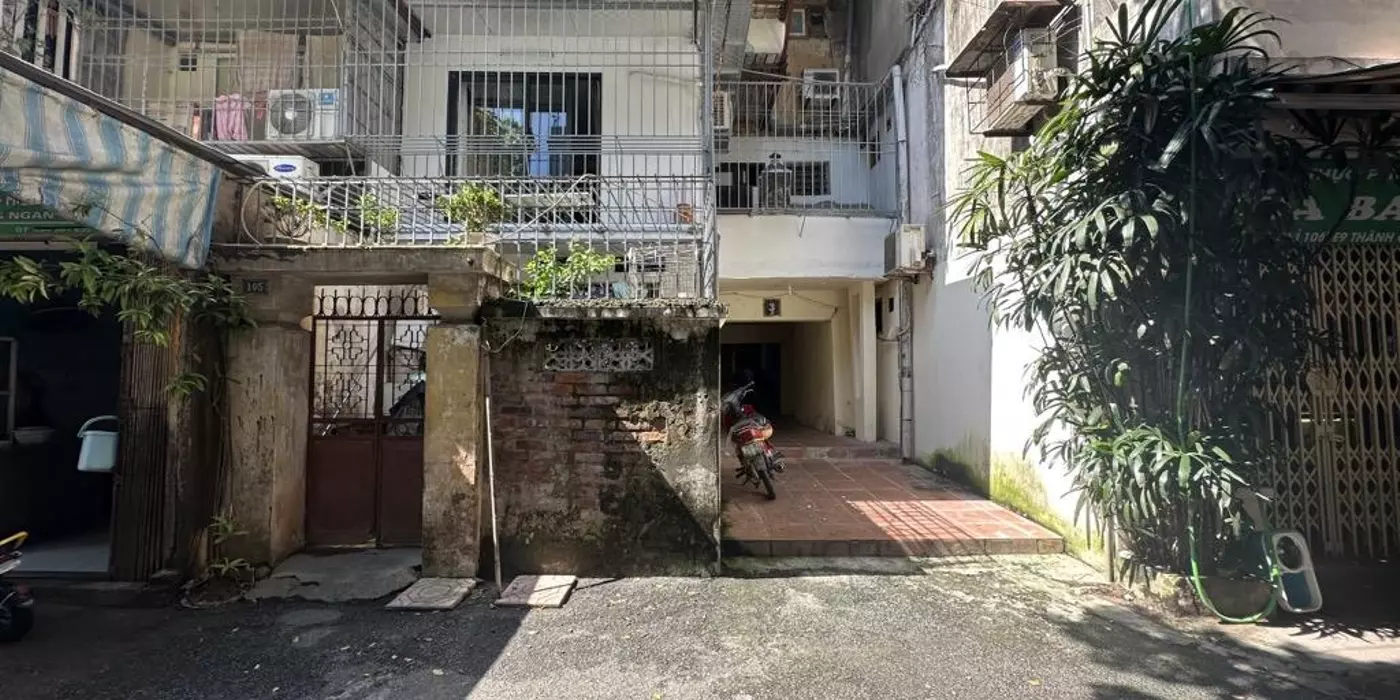 Bán nhà tập thể tầng 5, E5 Thành Công, Ba Đình, HN, diện tích 30m2, SĐCC. Giá: 2,3 tỷ