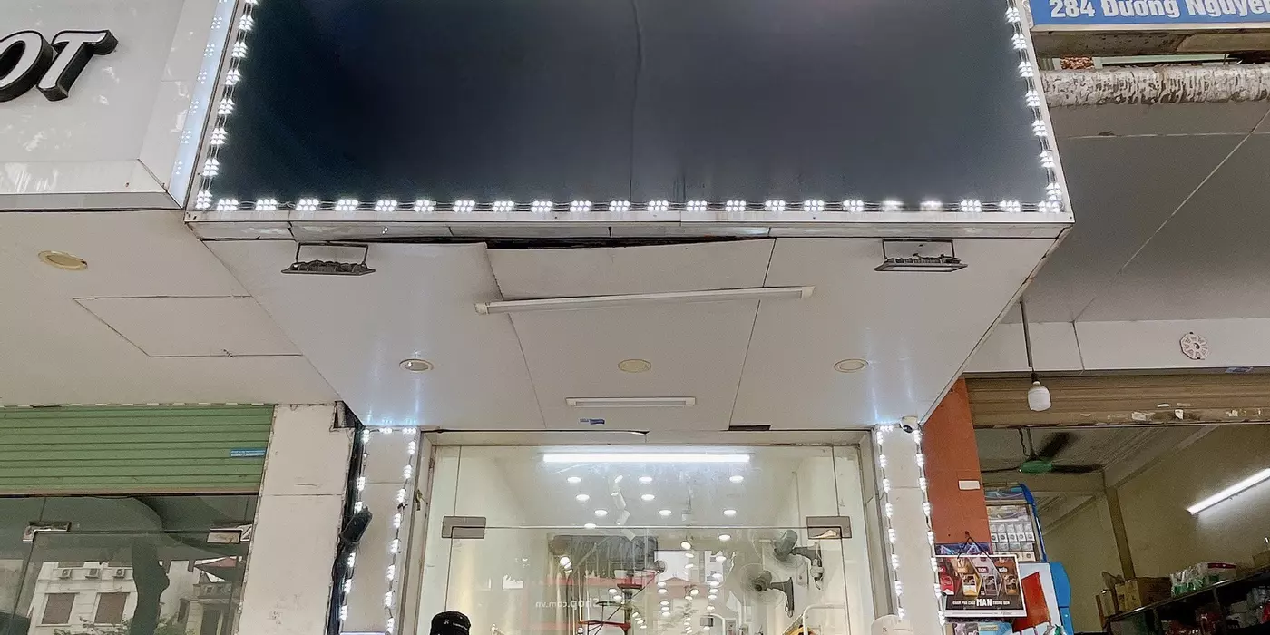 CHÍNH CHỦ CHO THUÊ NHÀ NGUYÊN CĂN 4 TẦNG TẠI MẶT ĐƯỜNG NGUYỄN TRÃI - TRUNG VĂN - NAM TỪ LIÊM - HÀ