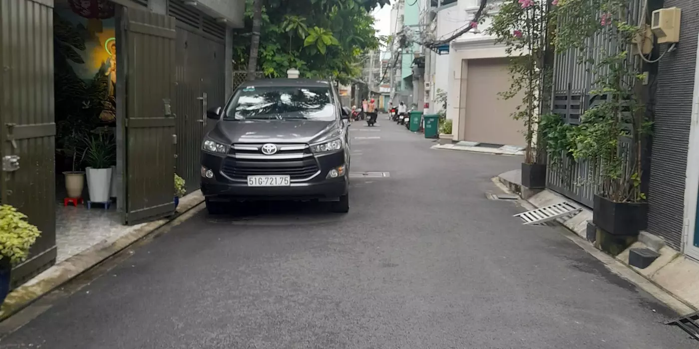 TÂN BÌNH -  ĐỒNG ĐEN - KHU VIP BÀU CÁT - 70M2- HẺM 8M THÔNG - CHỈ 5,2 Ty