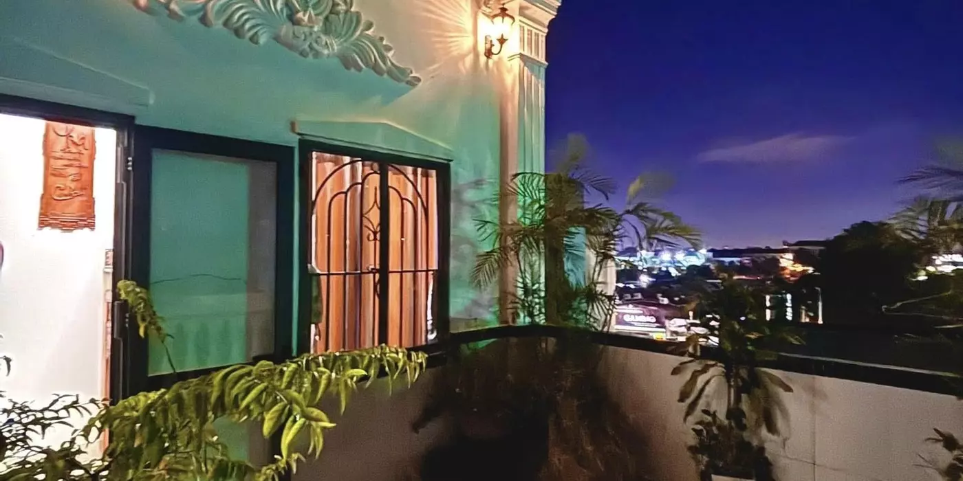 Bán gấp nhà Bình Trưng Tây , HXH , 65m2 , ngang 4.5m, ĐẸP , FULL NỘI THẤT , PL SẠCH