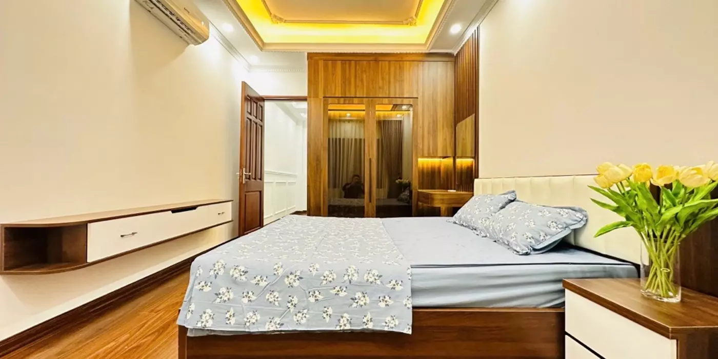 SIÊU RẺ-HIẾM-MỚI XD-NGÕ 79 CẦU GIẤY Ô TÔ- CHỢ-TIỆN ÍCH ĐỈNH35M2-5T- GIÁ 6 TỶ HƠN