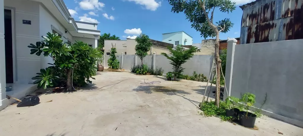 Bán nhà hẻm 360 sát chợ Bà Chồi, Nguyễn Văn Tạo, Long Thới Nhà Bè, 301m2 ngang 13m nhà cấp 4 nở