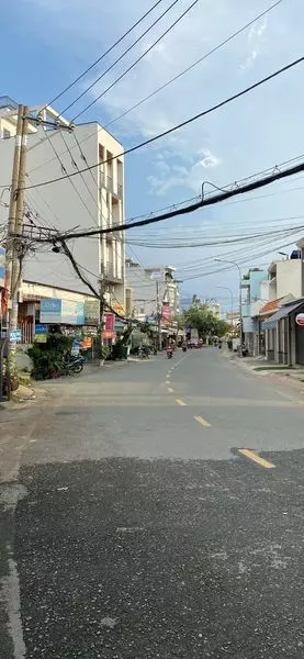 Bán nhà mặt phố tại Phường Tân Chánh Hiệp, Quận 12, Tp.HCM diện tích 120m2 9 Tỷ xíu