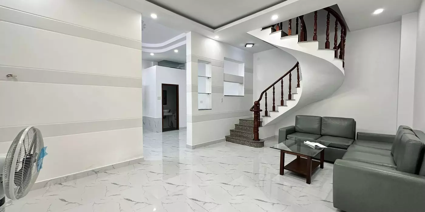 Bán Ngôi nhà 89 m² tuyệt đẹp với thiết kế rộng rãi và tiện nghi cao cấp tại ngõ Ngọc Lâm ,Long Biên