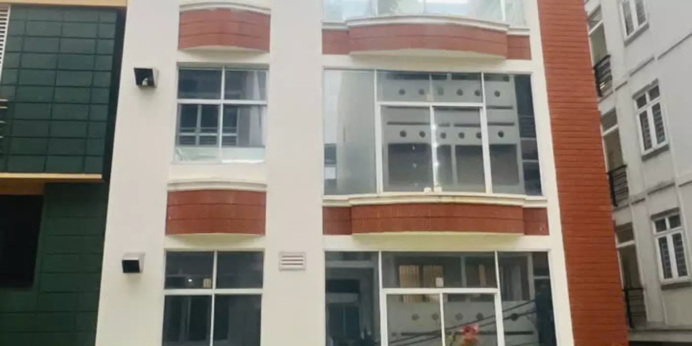 Bán nhà Sư Vạn Hạnh Quận 10 khu vực chuyên kinh doanh sầm uất, 88m2 chỉ 19.3 tỷ, pháp lý chuẩn